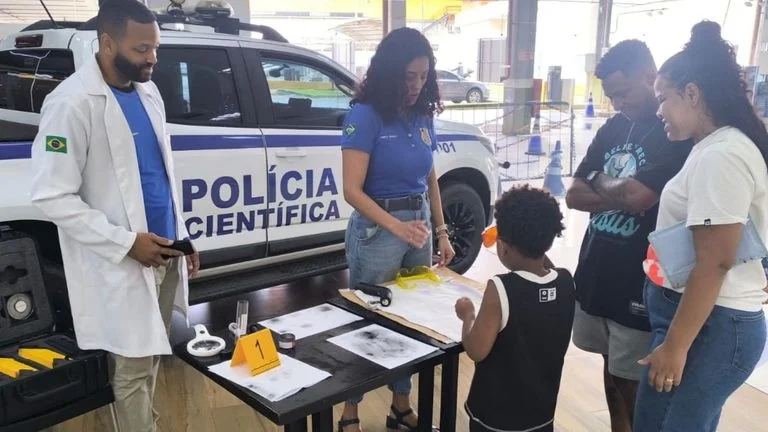 exposição da Guarda Municipal e Polícia Científica