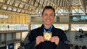Karla Oliveira venceu o Vitória Open Internacional de Jiu-Jítsu e chegou a nove medalhas e dois cinturões em apenas nove meses.