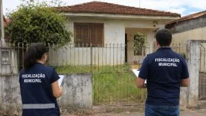 Casas vazias Terrenos abandonados