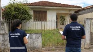 Terrenos vazios Casas abandonadas