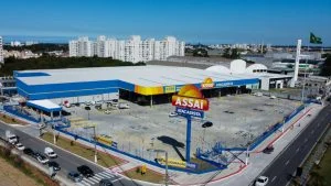 Vista aérea da loja do Assaí Atacadista na Serra, uma das unidades que participam da promoção do Assaí de R$ 1 milhão