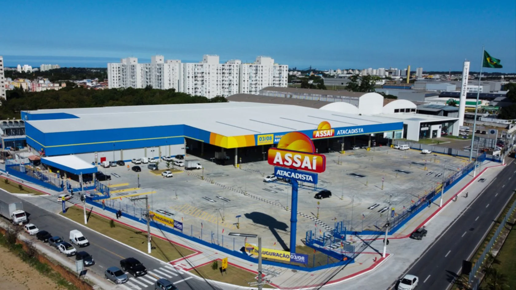 Vista aérea da loja do Assaí Atacadista na Serra, uma das unidades que participam da promoção do Assaí de R$ 1 milhão