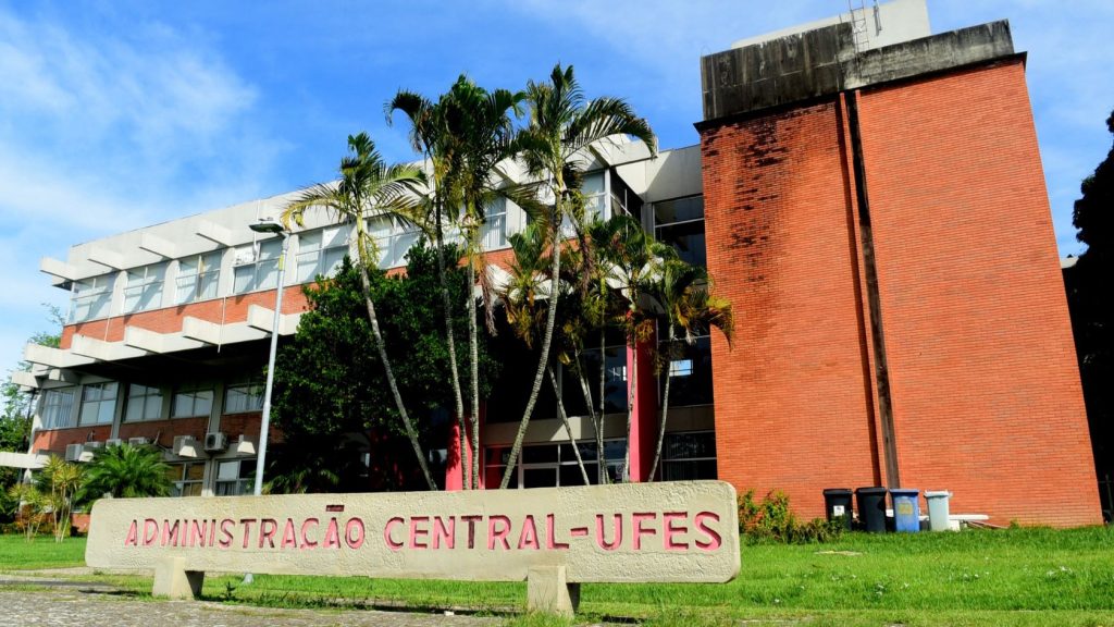 Prédio da Administração Central da Ufes, universidade com 14 nomes entre os cientistas mais influentes do mundo