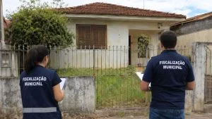 Casas vazias Terrenos abandonados
