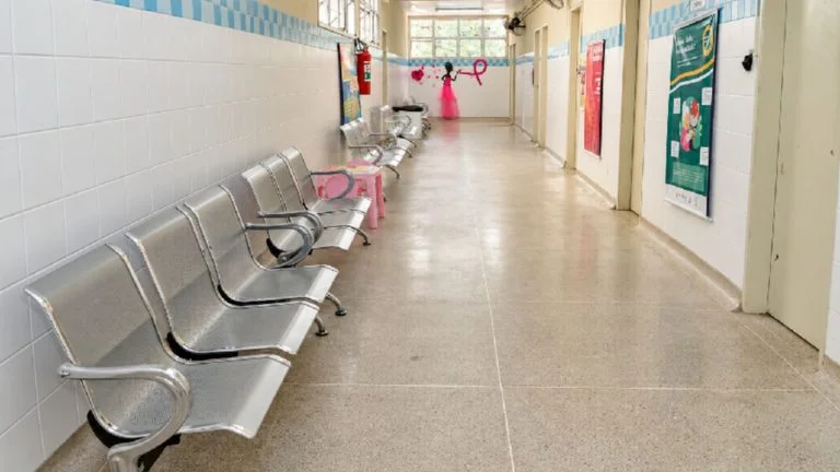 faltas em consultas na Serra