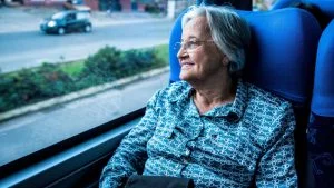 Idosos Viajar de graça Passagem