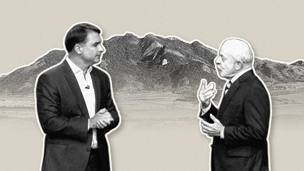 Montagem de Flávio Bolsonaro e Lula frente a frente com o Mestre Álvaro ao fundo, sobre o segundo turno na Serra