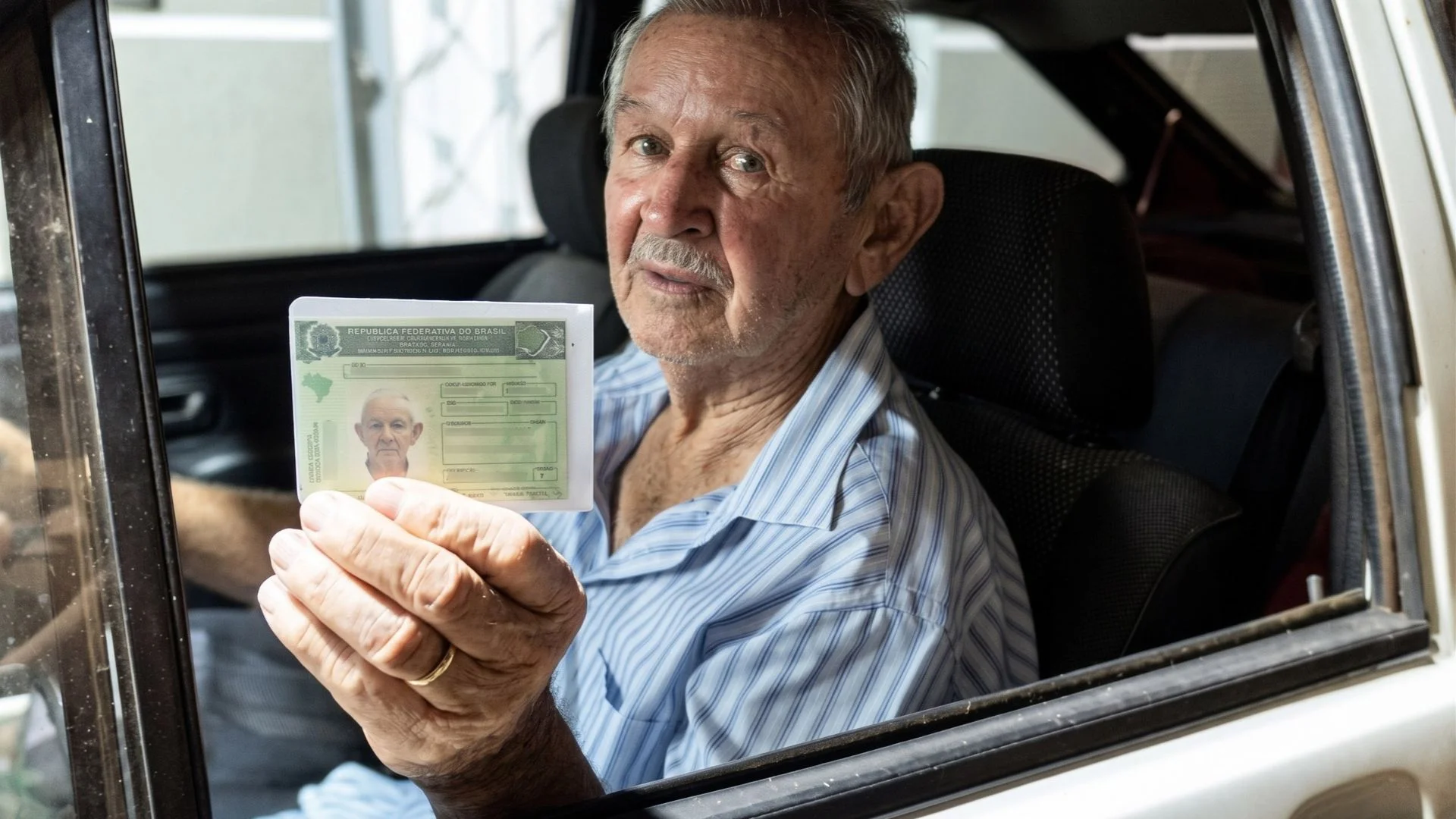 Motoristas e passageiros trânsito