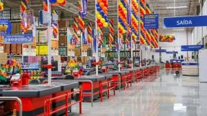 Supermercados fechados nos domingos