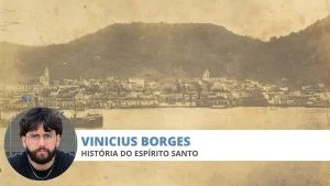 Foto antiga de Vitória em 1909, época em que nasciam os símbolos do Espírito Santo, com navio na baía e casario