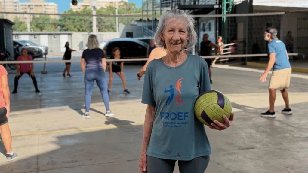vôlei para idosos na Serra